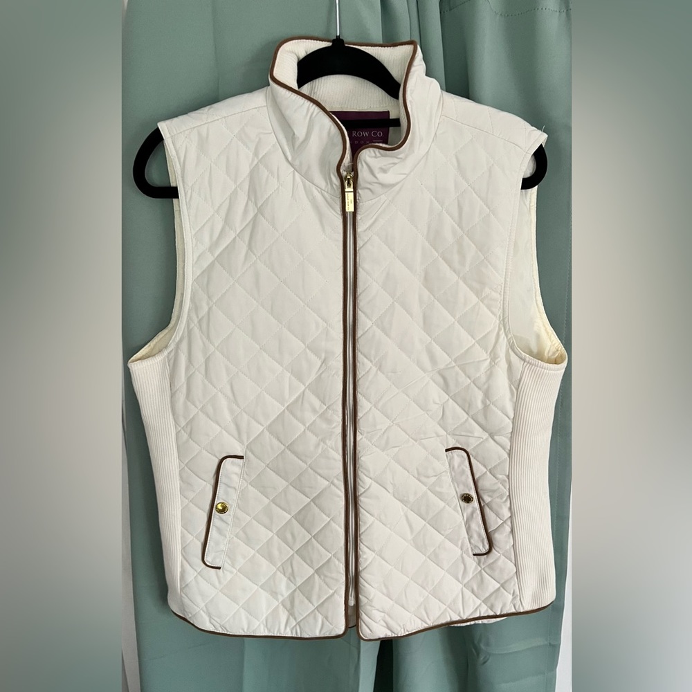 NWT Lightweight Cream Vest Size XL